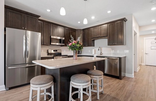 Traverse City Condo | 539 Bay St. Lake View Condo Unit 104E