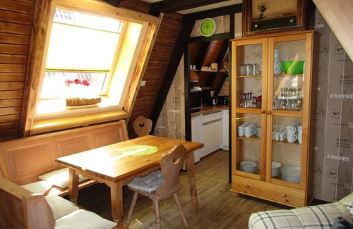 Geyersberg Apartment | 53qm-großes Ferienhaus am Waldesrand