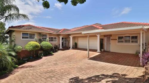 Kingsburgh Apartment | 54 Asteria Ave, Larnaco Estate