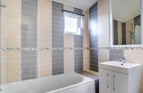 Rhyd-y-clafdy Ski Chalet | 54 Gimblet Rock in the beautiful Pwllheli