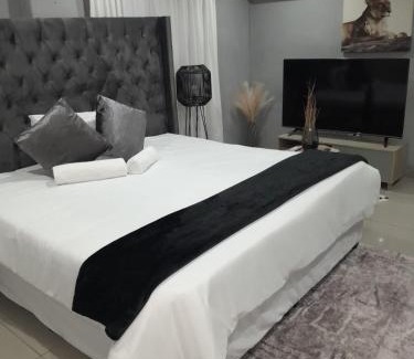 Berea Apartment | 54 Malcolm Palace Room