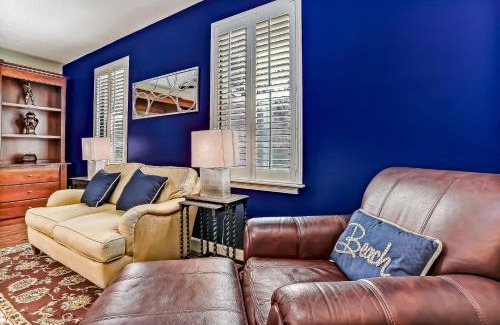 American Beach Apartment | 5422 Leonard Street