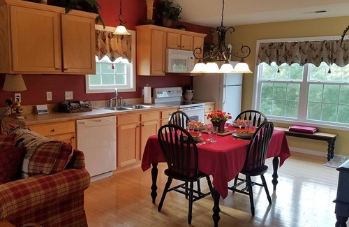 Taylorsville Cottage | 55- Lake & Bourbon Trail Getaway