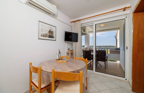 Banjol Apartment | 55 m² Apartment ∙ 2 bedrooms ∙ 4 guests