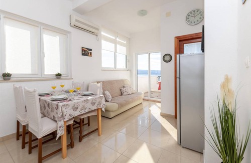 Omis Apartment | 55 m² Apartment ∙ 2 bedrooms ∙ 6 guests