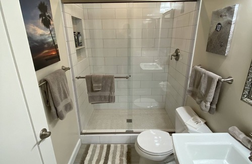 Encinitas Condo | 55+ This little gem of a place is a perfect escape for 31 days or more.