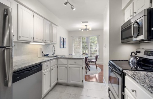 Kiawah Island Condo | 5558 Turtle Cove: Stylish Romantic Getaway, $150 Beach Gear/Bike Credit