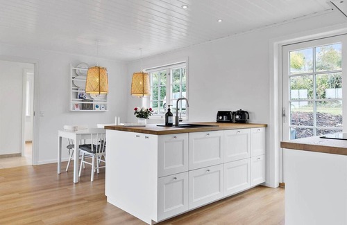 Bolshavn House | 5565 Svaneke - Sommervej 2 A