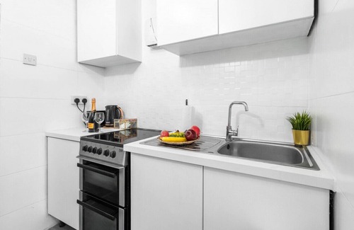 Erdington House | 559 Tyburn Road · 3 Bedroom House with Garden