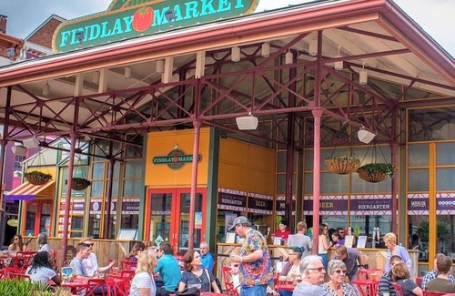 Lindenwald House | 5682 Horseshoe Bend Road · Charming 4BR Home in Liberty Township w Large Deck