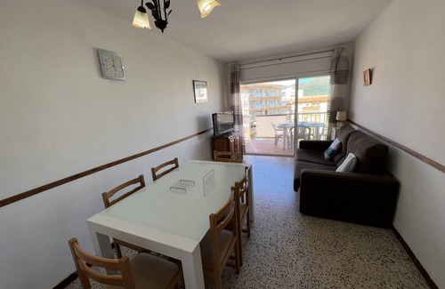 Santa Margarida Apartment | 57 m² Apartment ∙ 2 bedrooms ∙ 5 guests