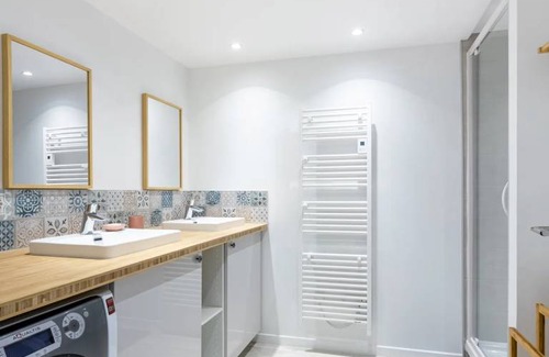 Coupvray Apartment | 57 m² Apartment ∙ 2 bedrooms ∙ 8 guests