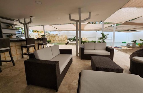 Buenos Aires House | 57 Oasis Las palmas lleras provenza