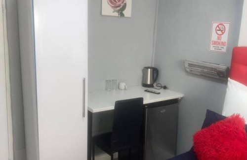 Parow Apartment | 57 On Wynne- DELUXE UNIT 1