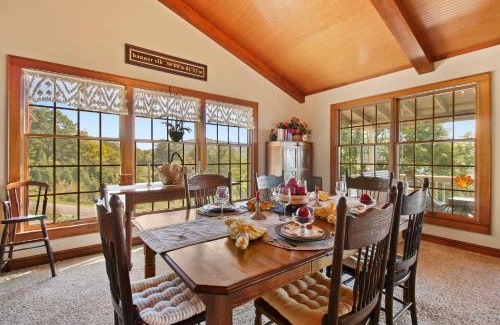Banner Elk Ski Chalet | 573 Meadow Ave by Carolina Stays