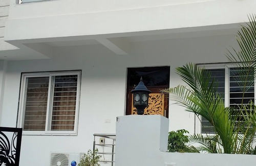 Eklingji Villa | 58 Paraiso Villa