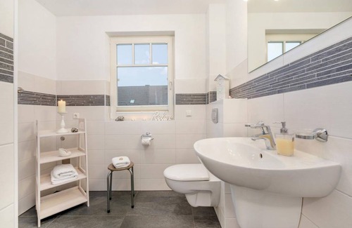 Zingst Apartment | 59 m² Apartment ∙ 2 bedrooms ∙ 4 guests