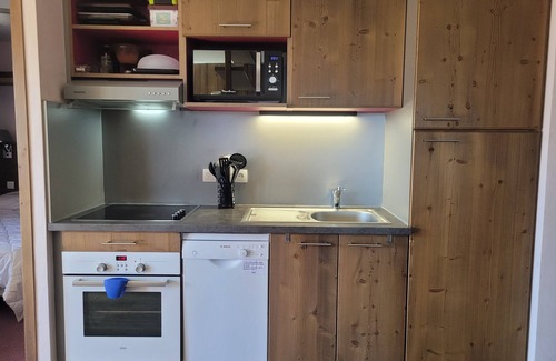 Risoul Apartment | 59 m² apartment in Deneb residence* with swimming pool and sauna