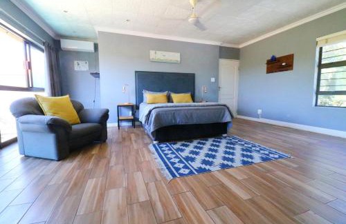 Sheffield Beach House | 59 On Gail