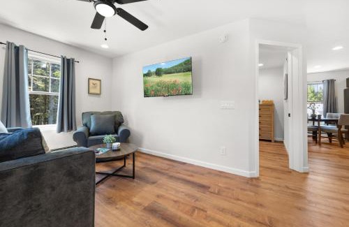 Bernard House | 5b Huckleberry Lane