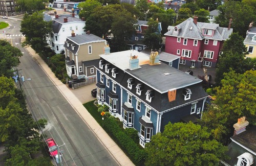 Downtown St. John's House | 5Bd Heritage Dream Home in Downtown's heart!