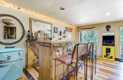 Cascade-Chipita Park House | 5BD – Large Yard & Firepit | Escape to the Mtns!