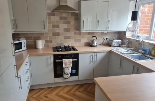 Moreton House | 5Bed House Wirral near Liverpool Chester