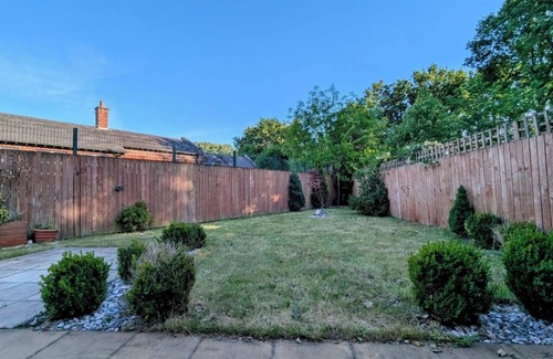 Manchester House | 5Bedrooms|PrvParking|FreeWifi|LongStayDiscount