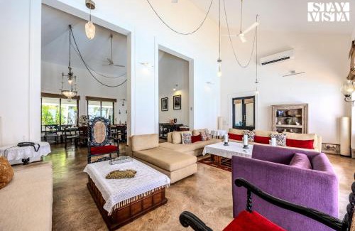 Alto de Porvorim Villa | 5bhk Luxurious Heritage Villa La Bougainvillea with Pvt Pool, Bathtub, BBQ at Porvorim