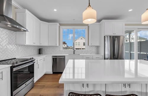 Manasquan House | 5BR/3.5BA with Oceanview Sundeck, One Block from the Beach