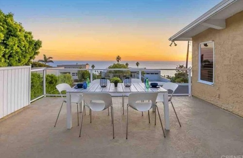 Malibu House | 5BR/4 BA Malibu Ocean View Surfer Home, Rent by Month!
