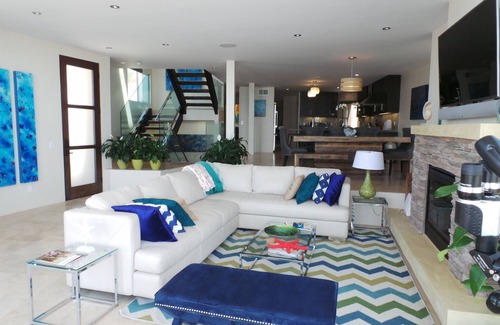 Townsite House | 5br + a den, 6.5ba Stunning Oceanfront Home W/Rooftop Spa & Dual Master Suites