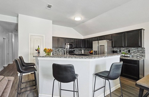 DeSoto Villa | 5BR Getaway in DeSoto with Pool, Hot Tub & Cinema