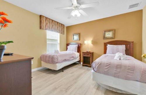 West Haven House | 5BR Home 15 min to Disney Pool Clubhouse & Gym