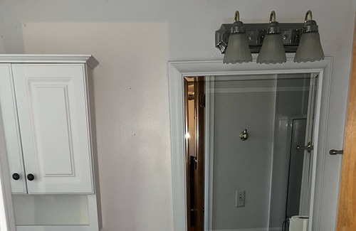 Bryant Pattengill East House | 5BR House - 5 minutes to Stadium/Downtown