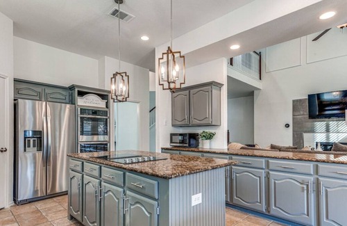 Rowlett Villa | 5Br Lux! Pool, Games & Theater