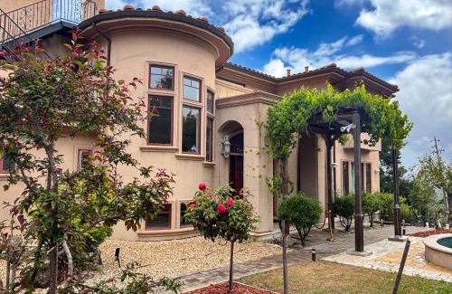 Los Altos Hills House | 5BR Luxury with KTV, Pool, View, Near Stanford