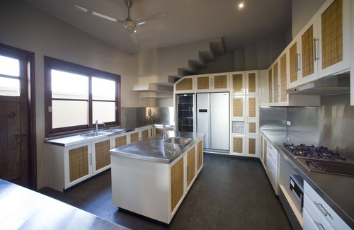 Munggu Villa | 5BR Ocean View Villa Mary w/Canggu Beach Access