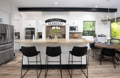 Rancho Santana Villa | 5BR Resort Style Entertainer with Pool, Spa, BBQ