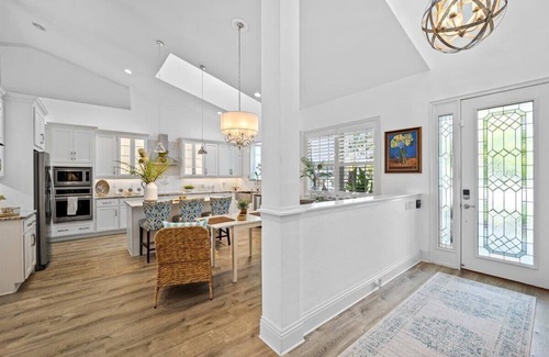 Palm Harbor House | 5BR Retreat | Heated Pool, Spa, Bikes, Views!
