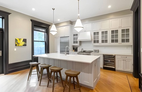 Washington Heights House | 5BR Townhouse Near Times Square | Rooftop Patio
