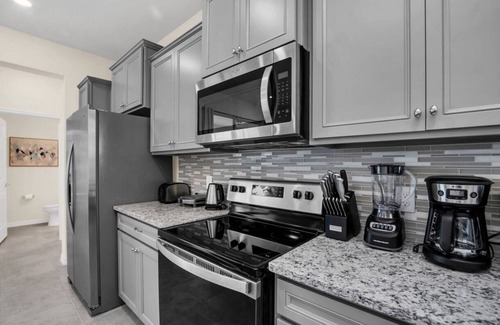Davenport House | 5BR Villa w/Pool near Disney & Clubhouse