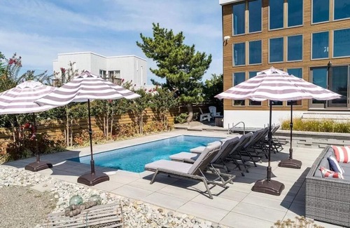 Loveladies House | 5br waterfront oasis Loveladies, LBI with pool