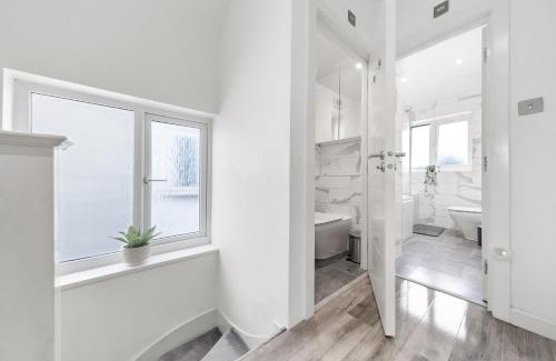 Tokyngton House | 5BRI Fast Wi-FiI Free ParkingIWembley Stadium