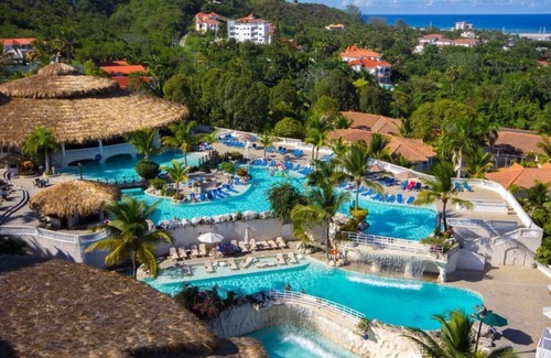 Cofresi Apartment | 5D/4N - Hotel Room in Cofresi Beach - All-Inclusive - Food & Beverage Included