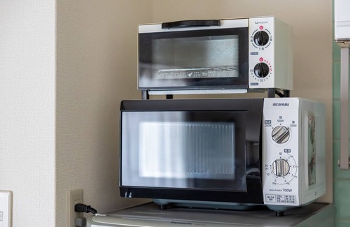 Dotonbori Apartment | 5F 5-minute walk from Kuromon Ichiba and Dotonbori/10-minute walk from Shinsaibashi Namba/Convenience store nearby/Luggage storage available in front of IN/Family welcome/Good access to Kyoto, Nara and Kansai Osaka Expo/Wi-Fi available