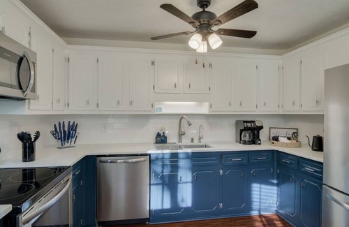 National Hills House | 5min to AN Golf Club l Pet-Friendly l Big Backyard, BBQ & Fun Activities