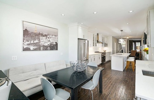 Newbold House | ⭐️5min to center city! google Passayunk Sq. & see the area and beautiful home