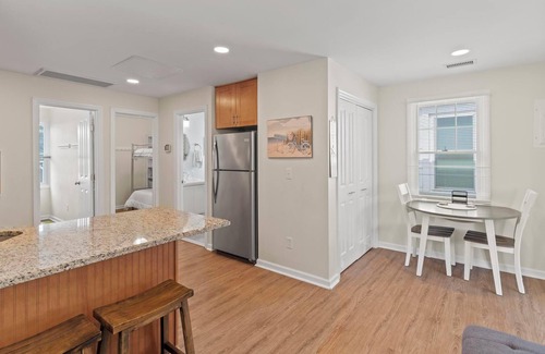 Seaside Heights Cottage | 5min walk to the beach Home 2 BR 1 Bth Grill &Deck