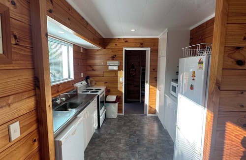 Kinloch House | 5min walk to the lake! cosy Kinloch bach